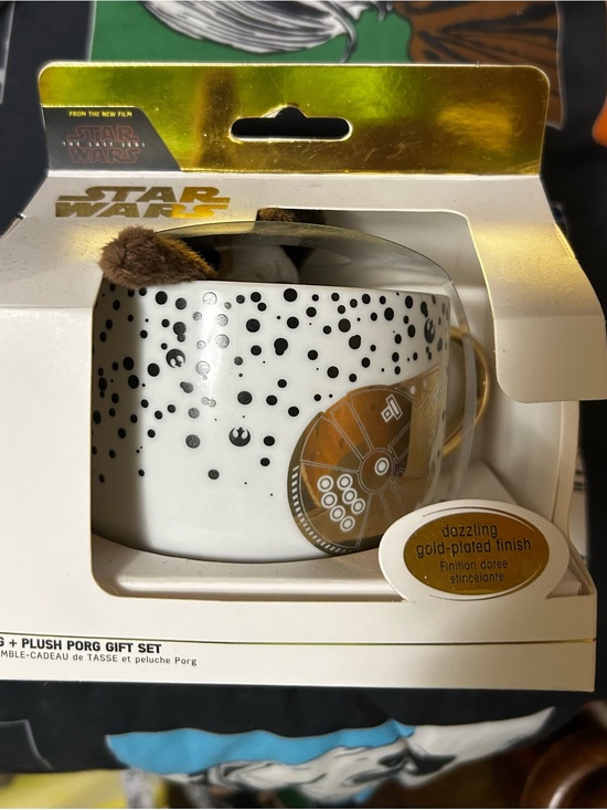 Star Wars Other - Star Wars White and Gold Porg Mug Gift Set